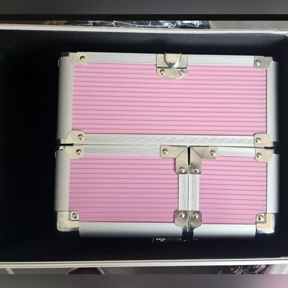 Rolling Makeup Case ExtraLarge Storage Organizer with Key Swivel Wheels Salon - Picture 10 of 12